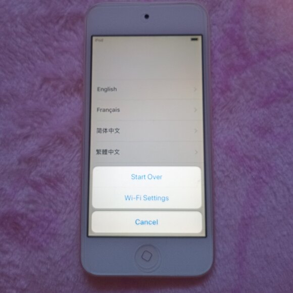 Apple iPod Touch (16GB) – Gold (6th Generation) - Picture 6 of 6